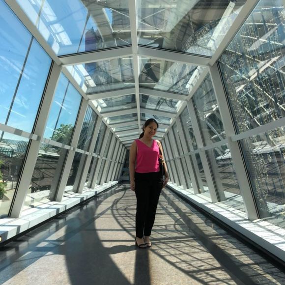 Meet your Posher, Vy - Picture 1 of 1